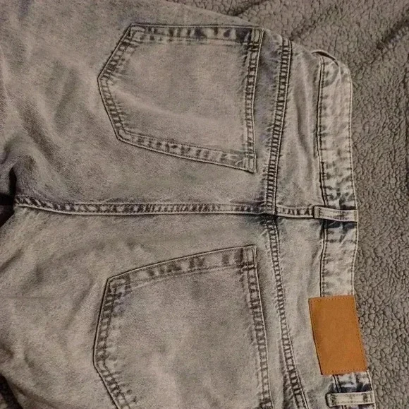 H&M wide leg blue jeans sz 8 worn once - Picture 4 of 6